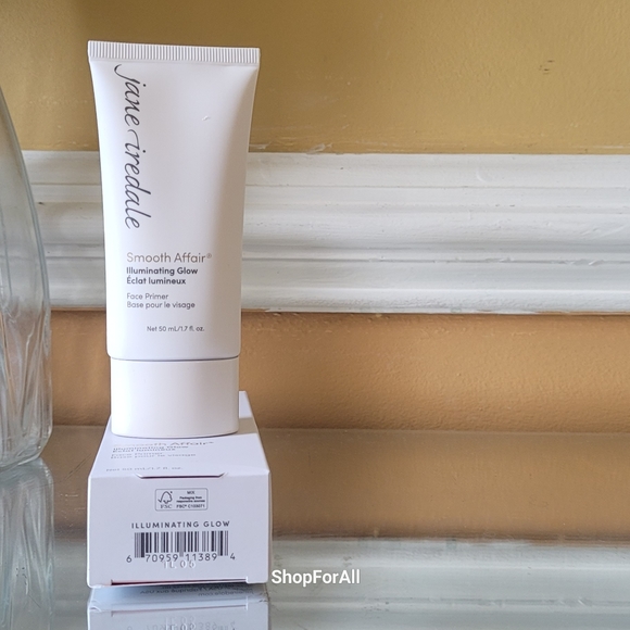 Jane Iredale Smooth Affair Illuminating Glow Face Primer - Picture 3 of 9
